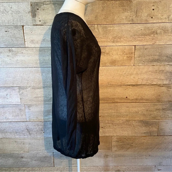 Aritzia ‎ T. Babaton women’s black oversized linen sweater in size XXS - Picture 4 of 7